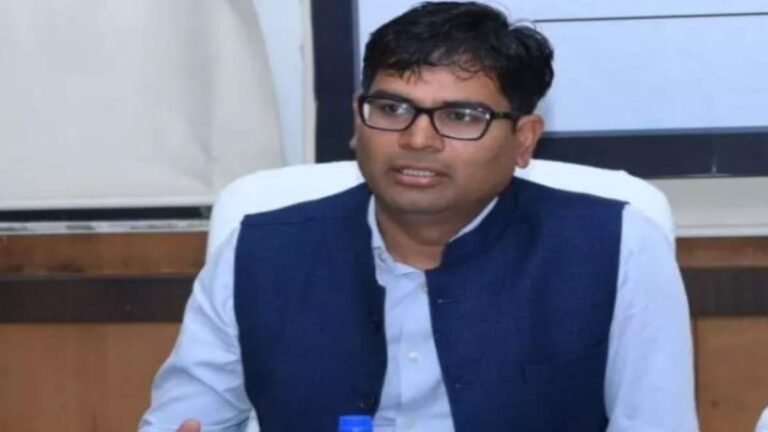 CG-Minister-OP-Choudhary-Hit-Back-Deepak-Baij
