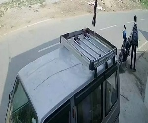 दिनदहाड़े ठगी का कहर: बुजुर्ग समेत तीन महिलाओं से उड़ाए सोने के जेवर 1 Untitled